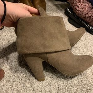 Tan/grey booties